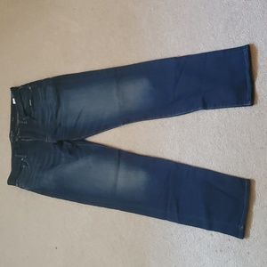 Lucky Brand 121 Slim jeans
